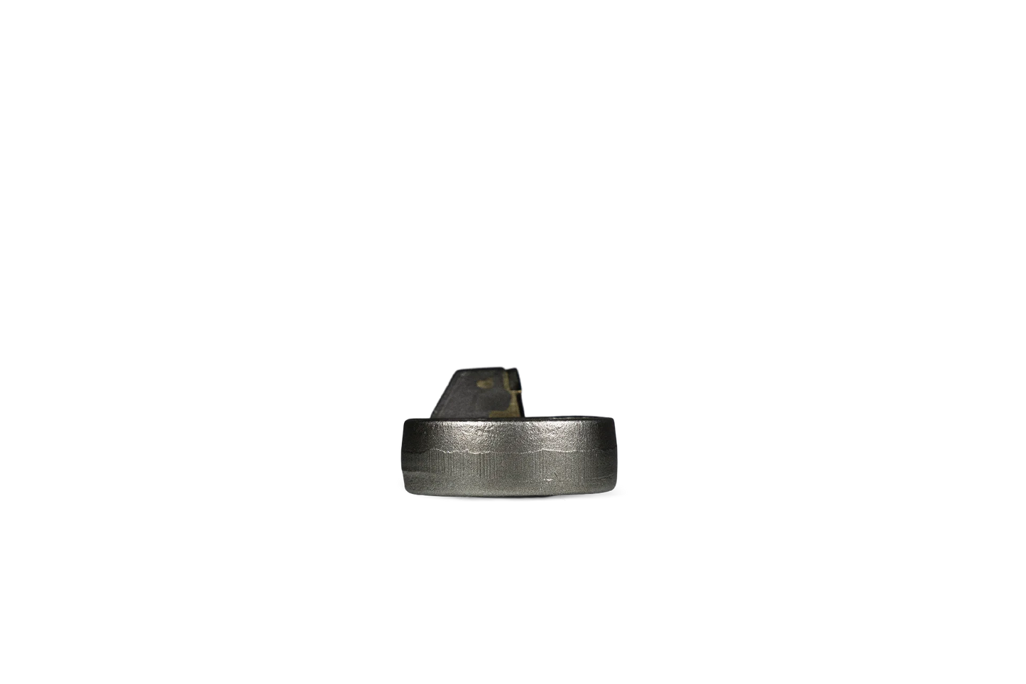 Outil HRT® compatible avec les dessoucheuses Rayco, FSI, Carlton et Vermeer. Outil gauche avec trous de fixation.